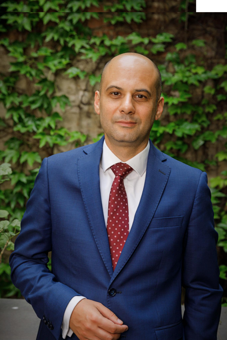 Inovație și Sustenabilitate în Asigurările Agricole: Un Dialog cu Razvan Rusu, fondatorul Leader Team