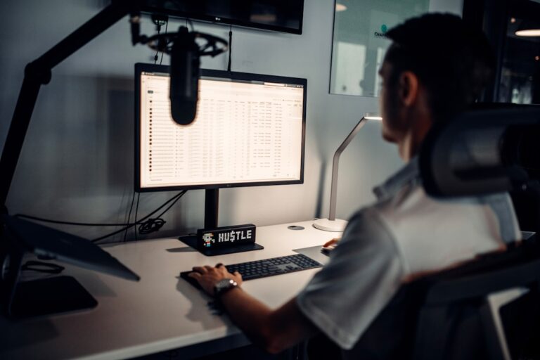 Cum să Vă Îmbunătățiți Abilitățile de Comunicare și să Vă Faceti Auzită Vocea în Orice Situație