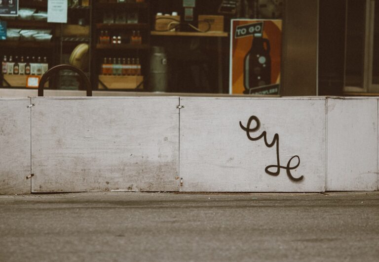 Se scrie dă-mi-l sau dămil?